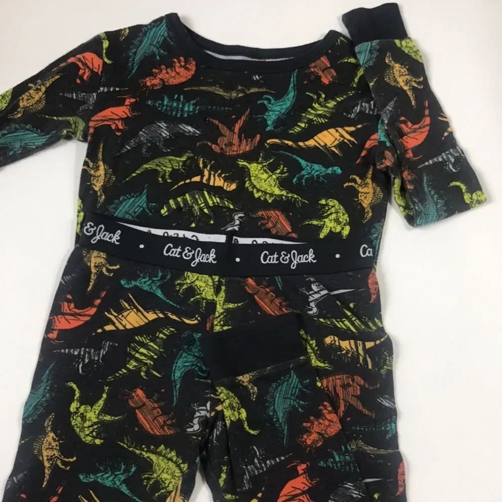 10/$50 Cat & Jack 2 Pi’s Size 8